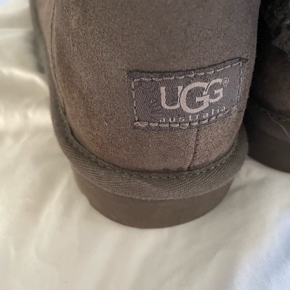 UGGS Grey Knit Uggs - Picture 3 of 4